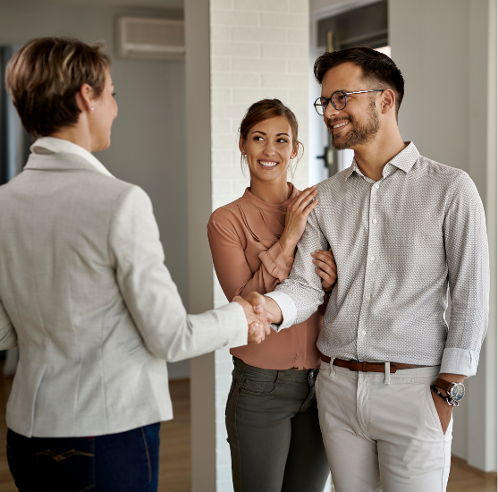 Cómo ser agente inmobiliario en España: requisitos, estudios y funciones