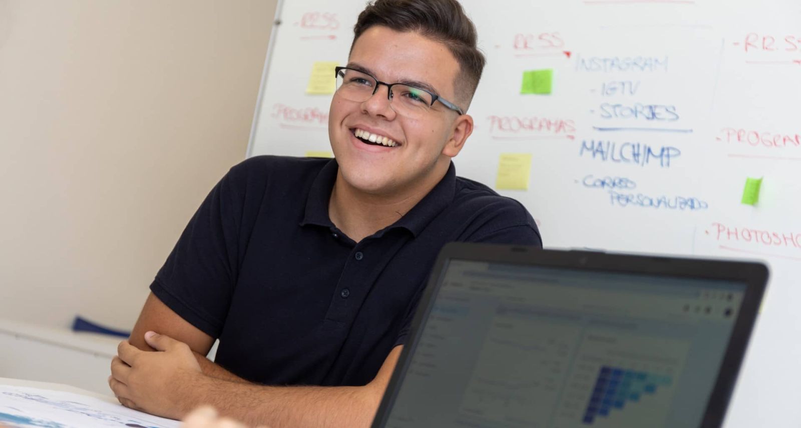 Grado Superior en Marketing y Publicidad a distancia