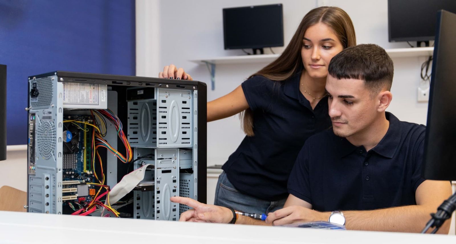 Técnico en Sistemas Microinformáticos y Redes